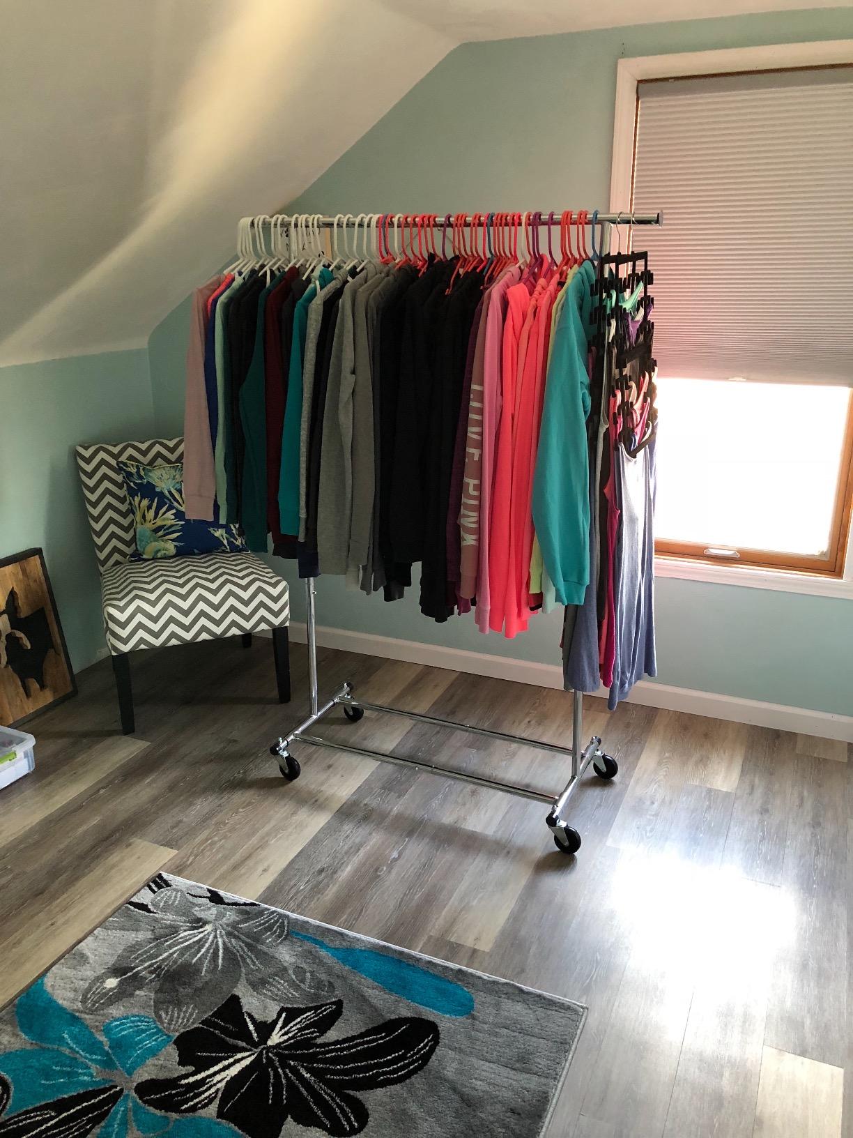 Simple Houseware Heavy Duty Clothing Garment Rack, Holds Up to 150 lbs, 42 to 67 Inches Extendable Rod, Chrome customer photo 1