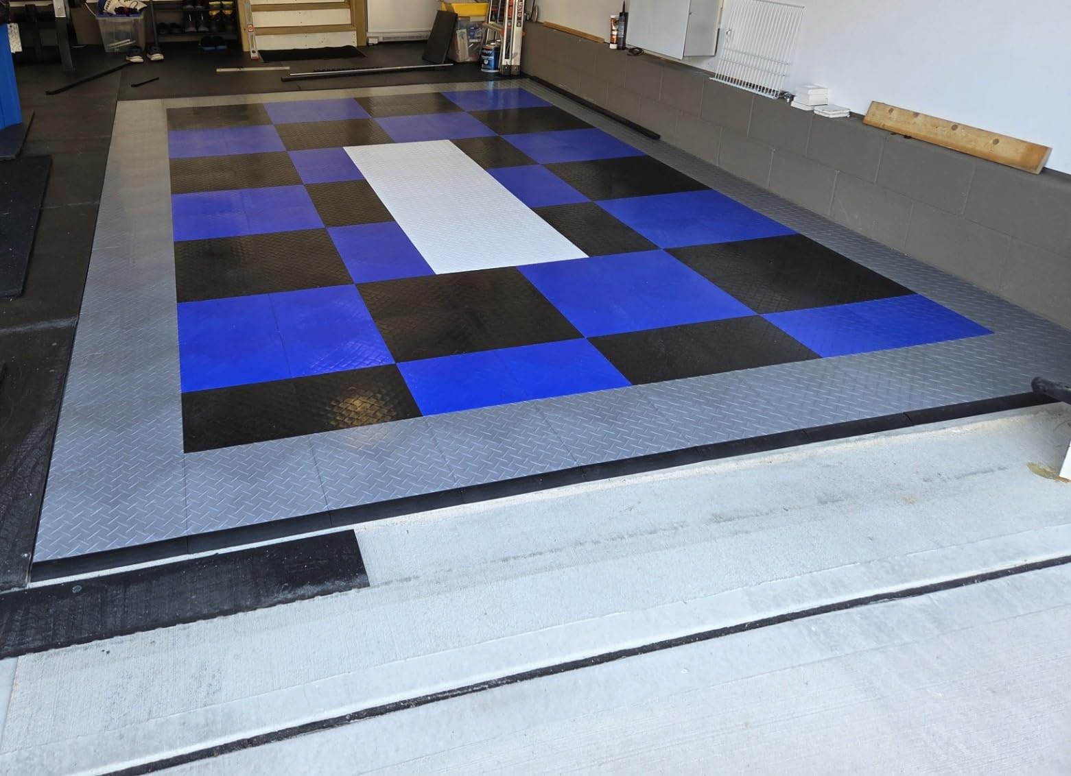 Big Floors RaceDeck Garage Floor Tiles, Interlocking Garage Flooring, Diamond Plate Pattern Heavy-Duty Copolymer Modular Tile, Black, 48 Pack of 12 x 12