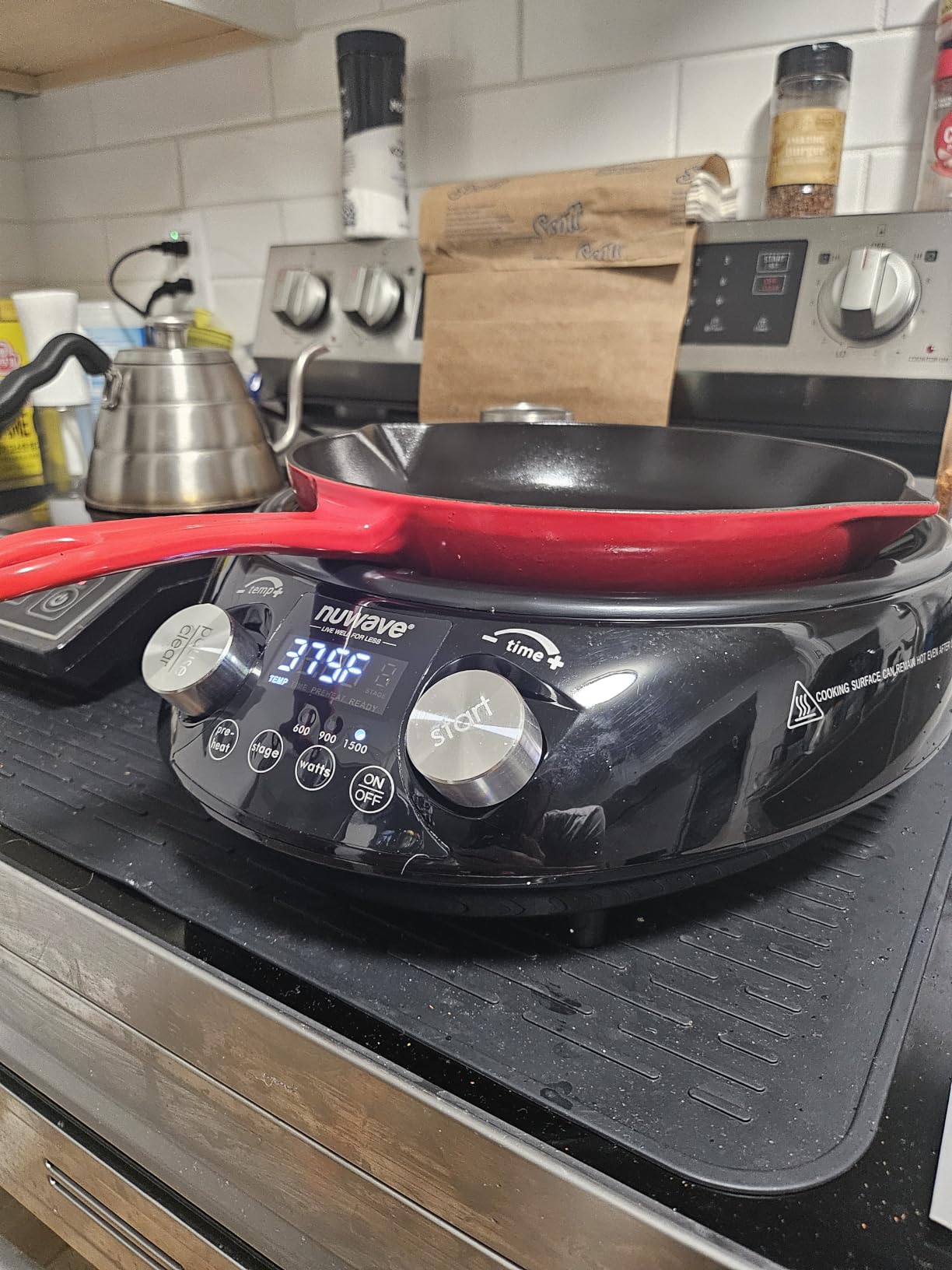Nuwave Mosaic Induction Wok, Precise Temp Controls from 100°F to 575°F in 5°F, Wok Hei, Infuse Complex Charred Aroma & Flavor, 3 Watts 600/900/1500, Authentic 14-inch Carbon Steel Wok Included, Black customer photo 1