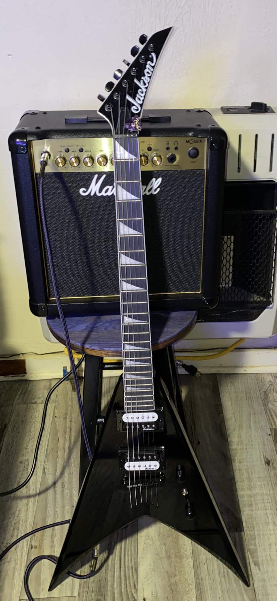 Marshall MG15GFX Combo Guitar Amplifier - Digital Effects, Overdrive Channels, 15W customer photo 1