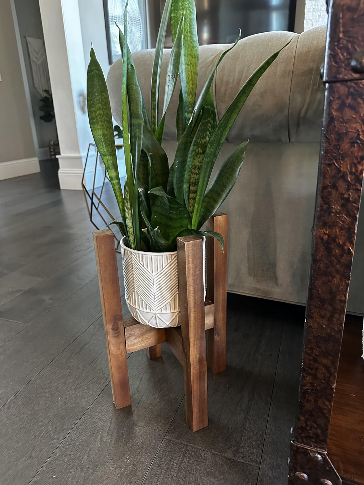Sophia Mills Mid Century Plant Stand - Solid Wood Item Stand Handmade with Acacia - Fits Medium & Large Pots Sizes 8 to 12 inches (Adjustable Width: 8-12 inches, Dark Brown) customer photo 2