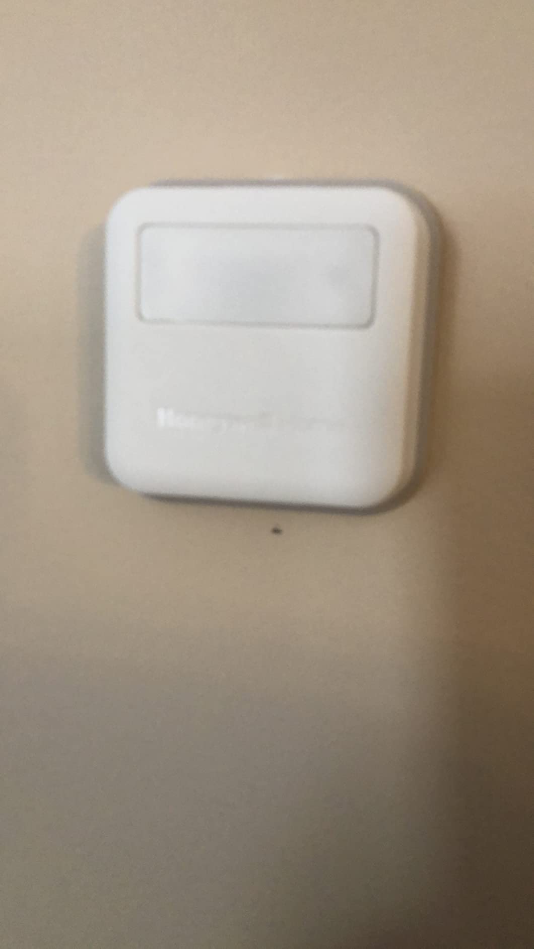 Honeywell Home RCHTSENSOR-2PK, Smart Room Sensor works with T9/T10 WIFI Smart Thermostats customer photo 2