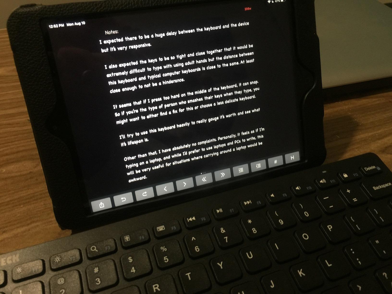 Arteck Ultra-Slim Bluetooth Keyboard Compatible with iPad 10.2-inch/iPad Air/iPad 9.7-inch/iPad Pro/iPad mini, iPhone and Other Bluetooth Enabled Devices Including iOS, Android, Windows, Black customer photo 2