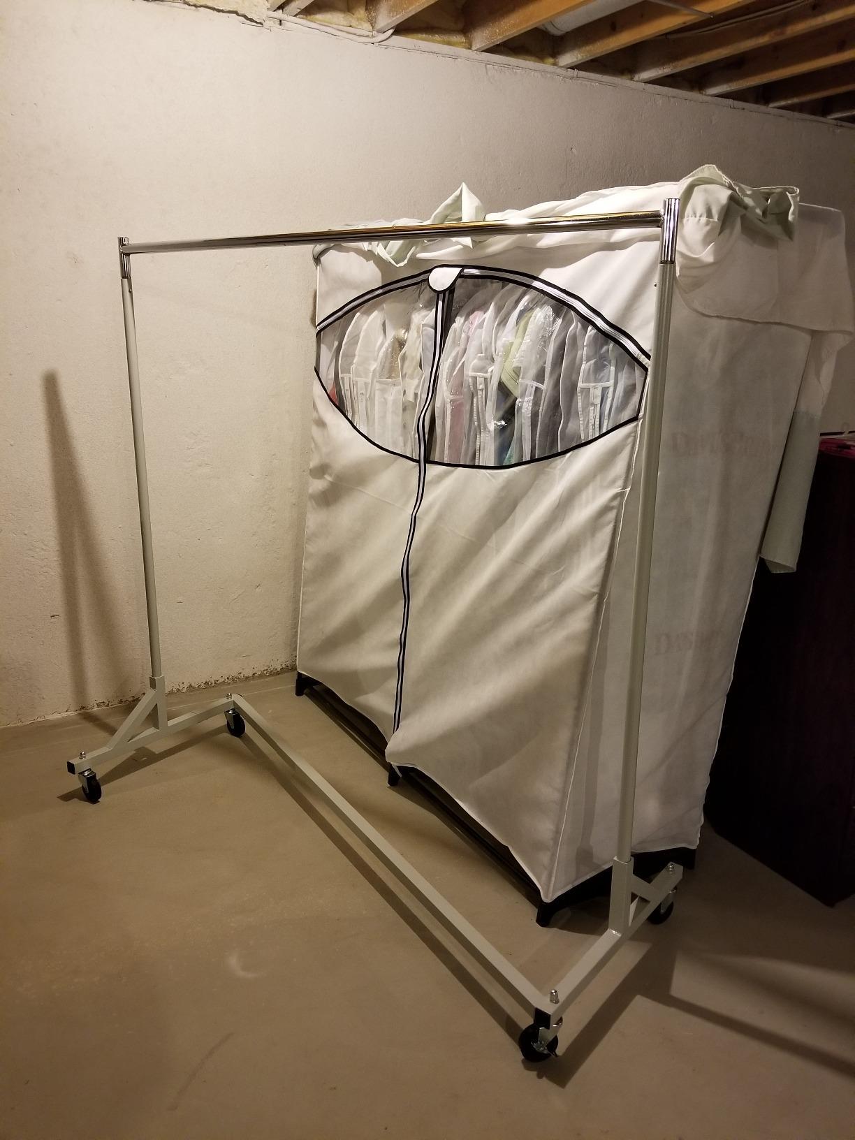 Simple Houseware Industrial Grade Z-Base Garment Rack, 500lb Load with 63 Inches Extra Long Bar, Black customer photo 1
