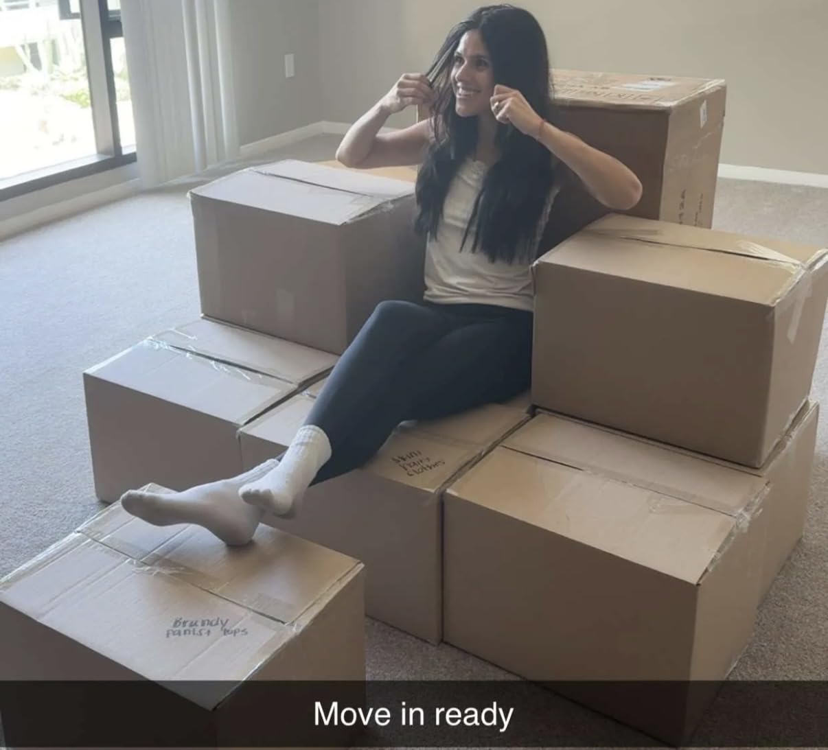 Amazon Basics Cardboard Moving Boxes for Packing and Shipping, Medium Size, 18
