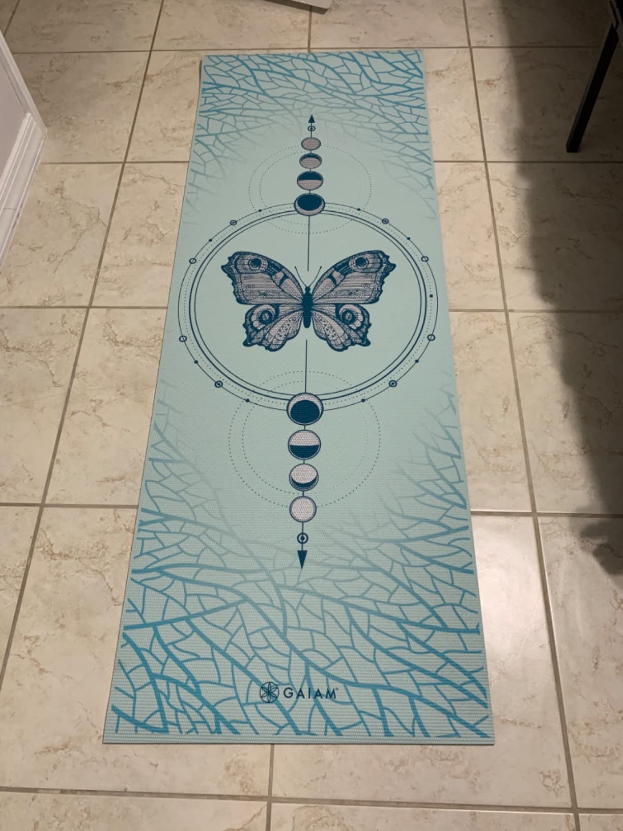 Gaiam Yoga Mat - Premium 6mm Print Extra Thick Non Slip Exercise & Fitness Mat for All Types of Yoga, Pilates & Floor Workouts (68
