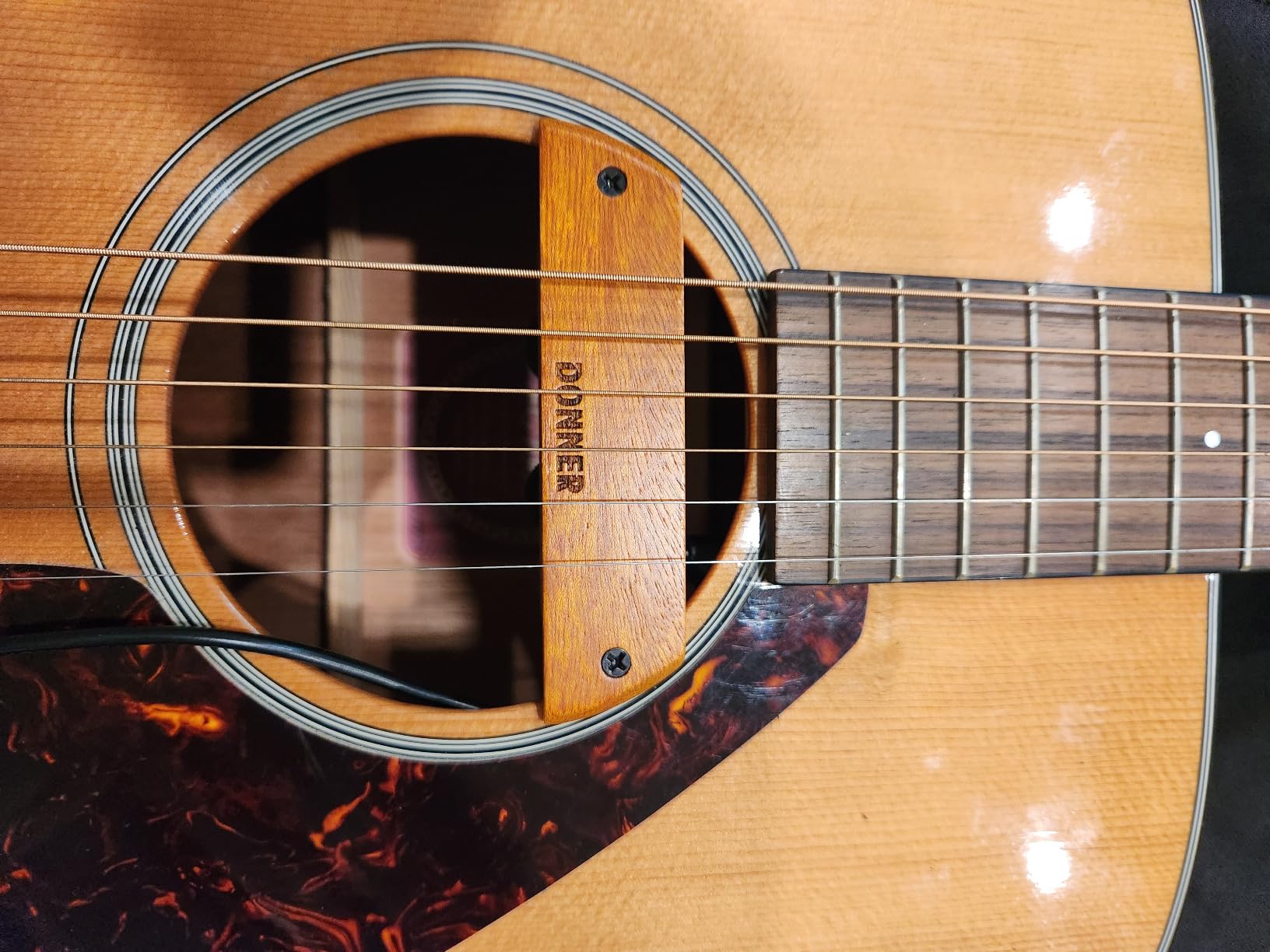 Donner Acoustic Guitar Pickup Passive Mahogany Soundhole Pickup with Humbucker Volume Tone Control customer photo 2