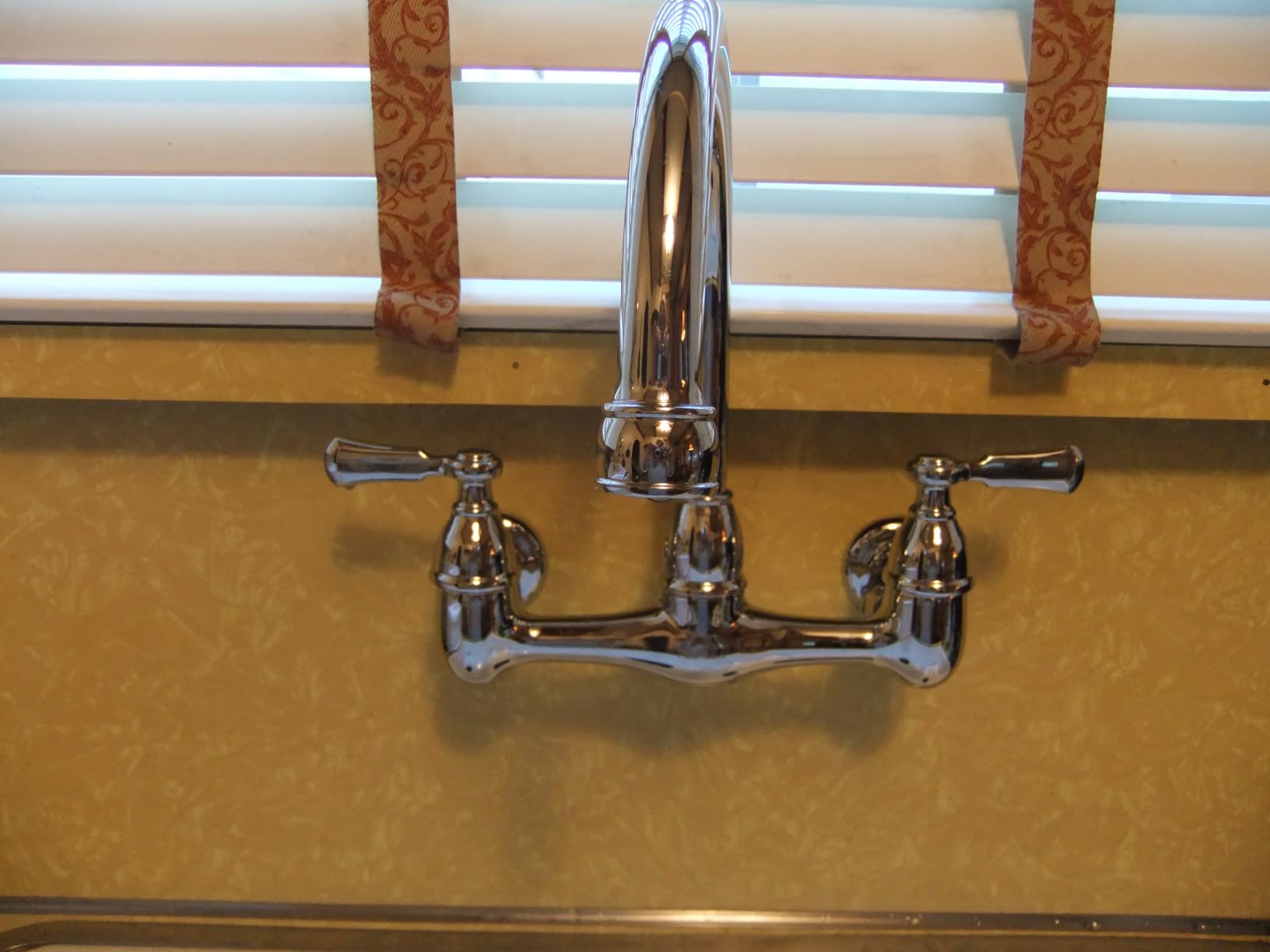 Peerless P2765LF Elmhurst Two-Handle Kitchen Faucet Wall-Mount, Chrome customer photo 1