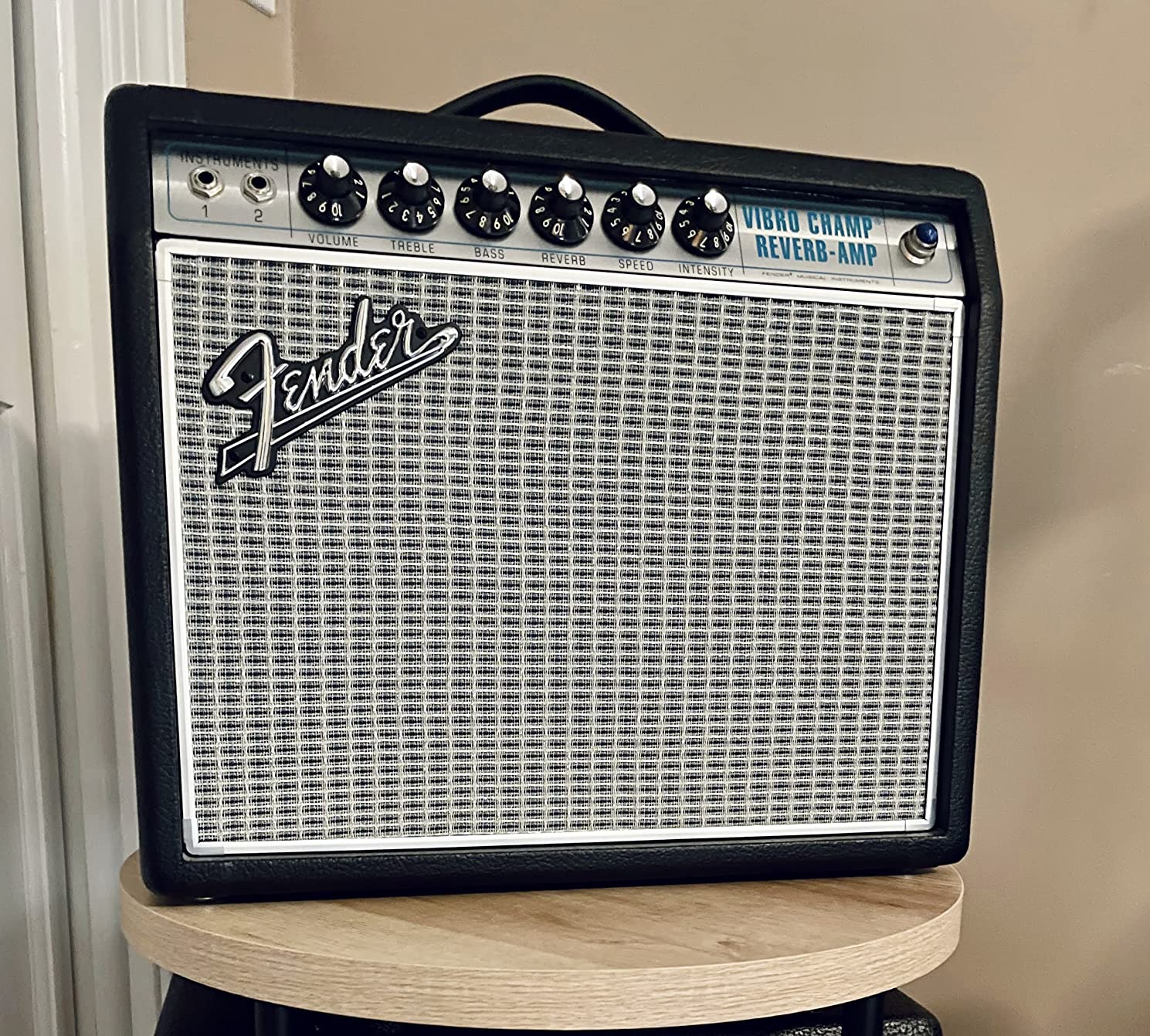 Fender 68 Custom Vibro Champ Reverb Guitar Amplifier, with 2-Year Warranty customer photo 1