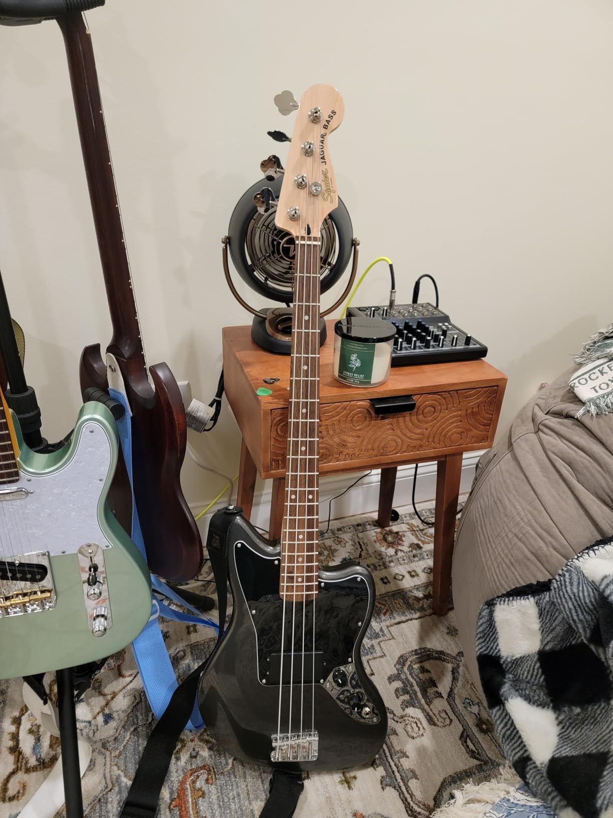 Squier Affinity Series Jaguar Bass, Charcoal Frost Metallic, Laurel Fingerboard, Left-Handed customer photo 1
