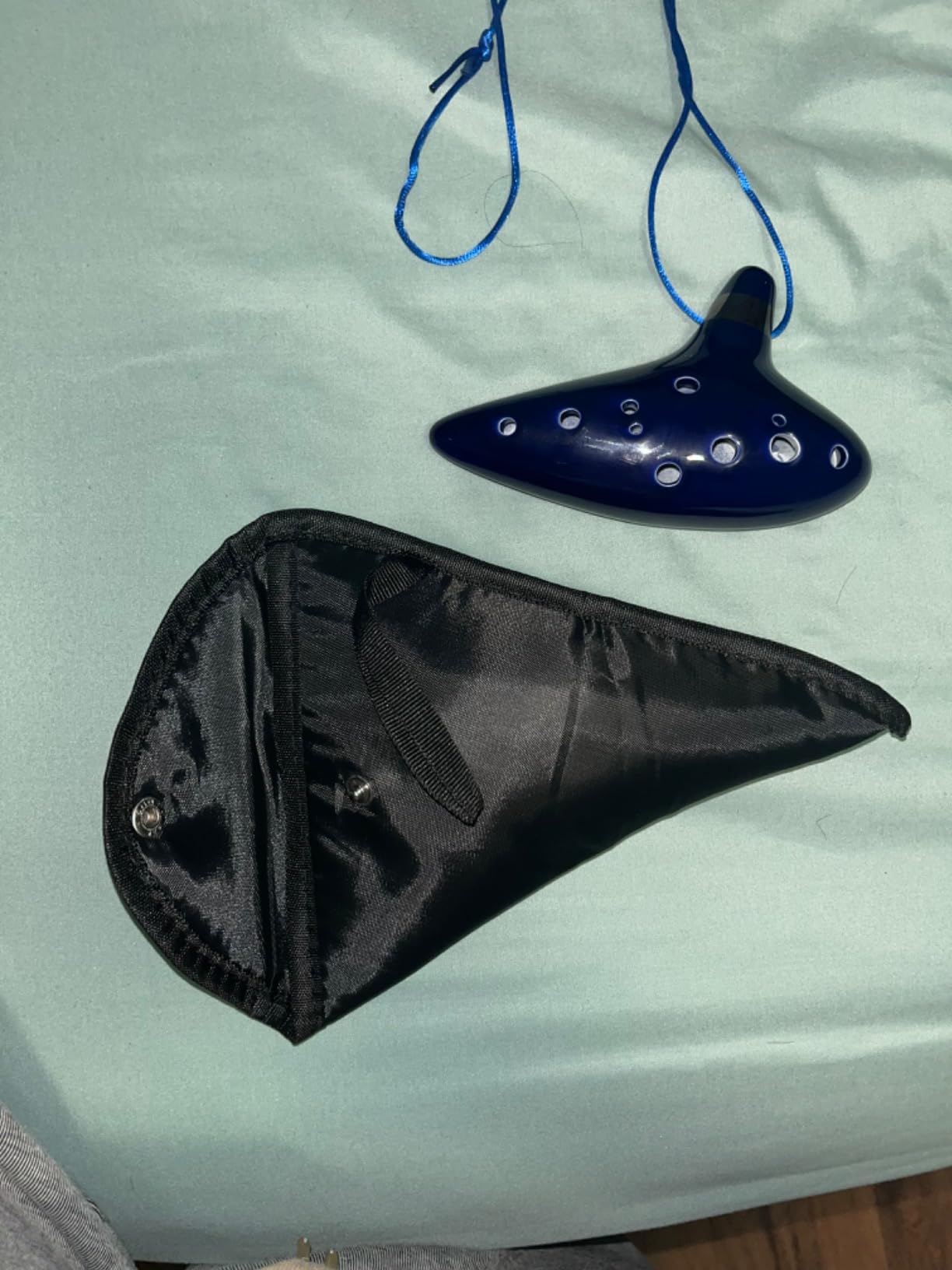 LIEKE Ocarina 12 Holes Alto C Ceramic Ocarinas with Display Stand Song Book Neck-Strap Bag (Dark Green) customer photo 2