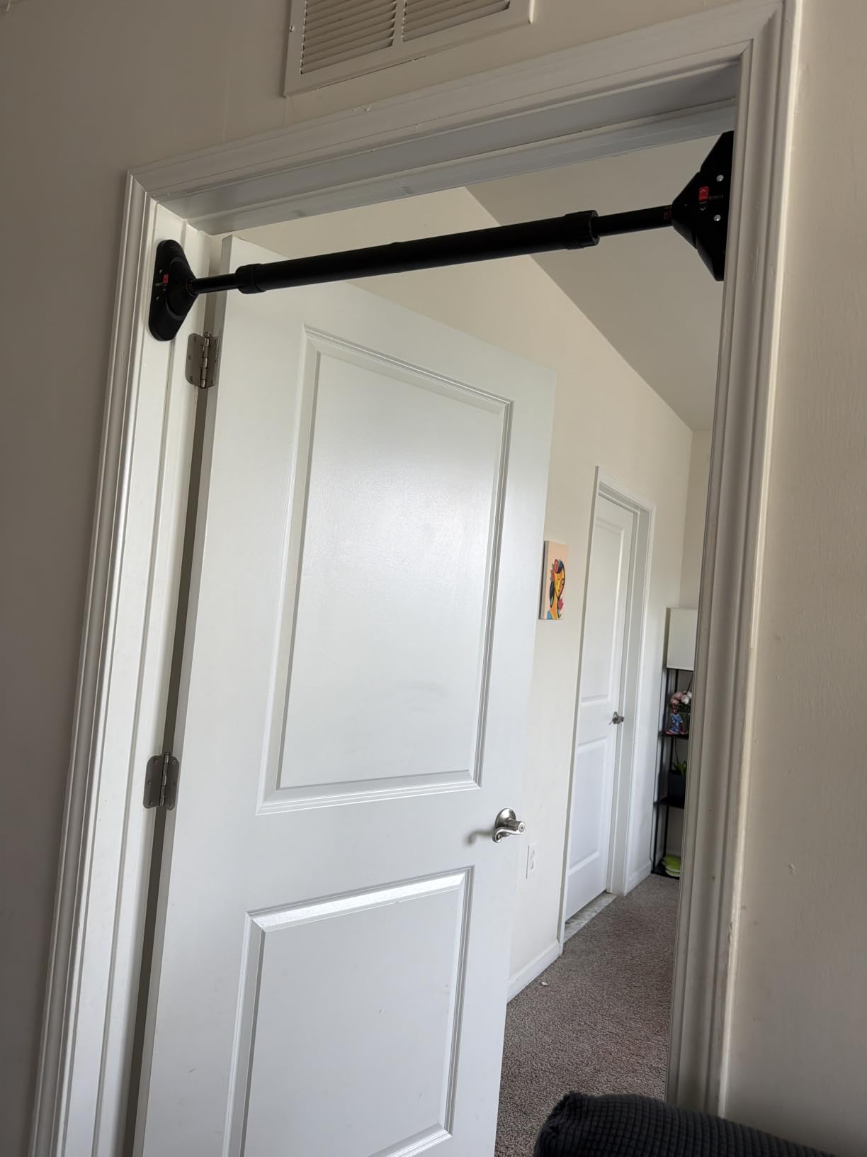 Sportneer Pull Up Bar Doorway Chin Up Bar No Screws Door Frame Chin Up Push Up Sit Up Bar Adjustable 75-94cm (29.5''-37'') Up to 200kg Capacity Workout Bar customer photo 1