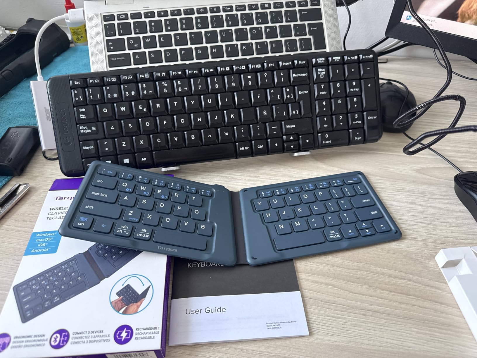 Targus Ergonomic Foldable Bluetooth Keyboard - Pocket-Sized, Split Ergonomic Design, Multi-Device Wireless Keyboard with DefenseGuard Protection - PKF00302US customer photo 1