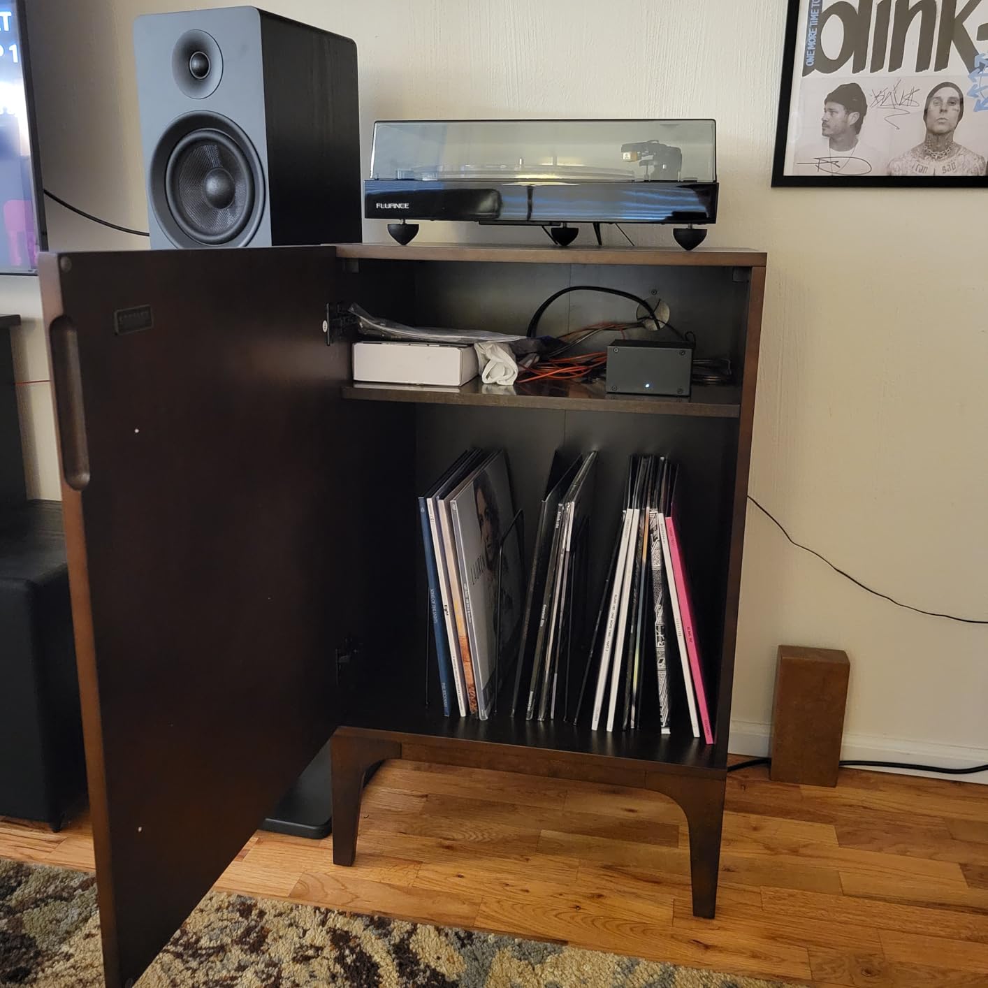 Crosley Furniture Asher Media Console and Record Player Stand with Storage for Vinyl Records, Dark Brown customer photo 2