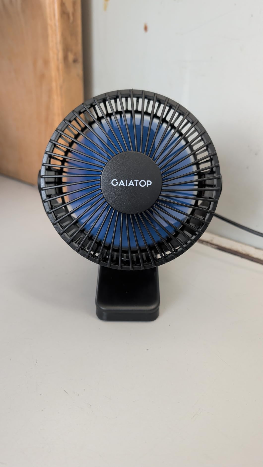Gaiatop Portable Clip on Fan Battery Operated, Small Powerful 3 Speed Quiet 360° Rotate, USB Rechargeable Mini Personal Cooling Fan for Desk Table Home Office Stroller Camping Women Gifts Black Blue customer photo 2