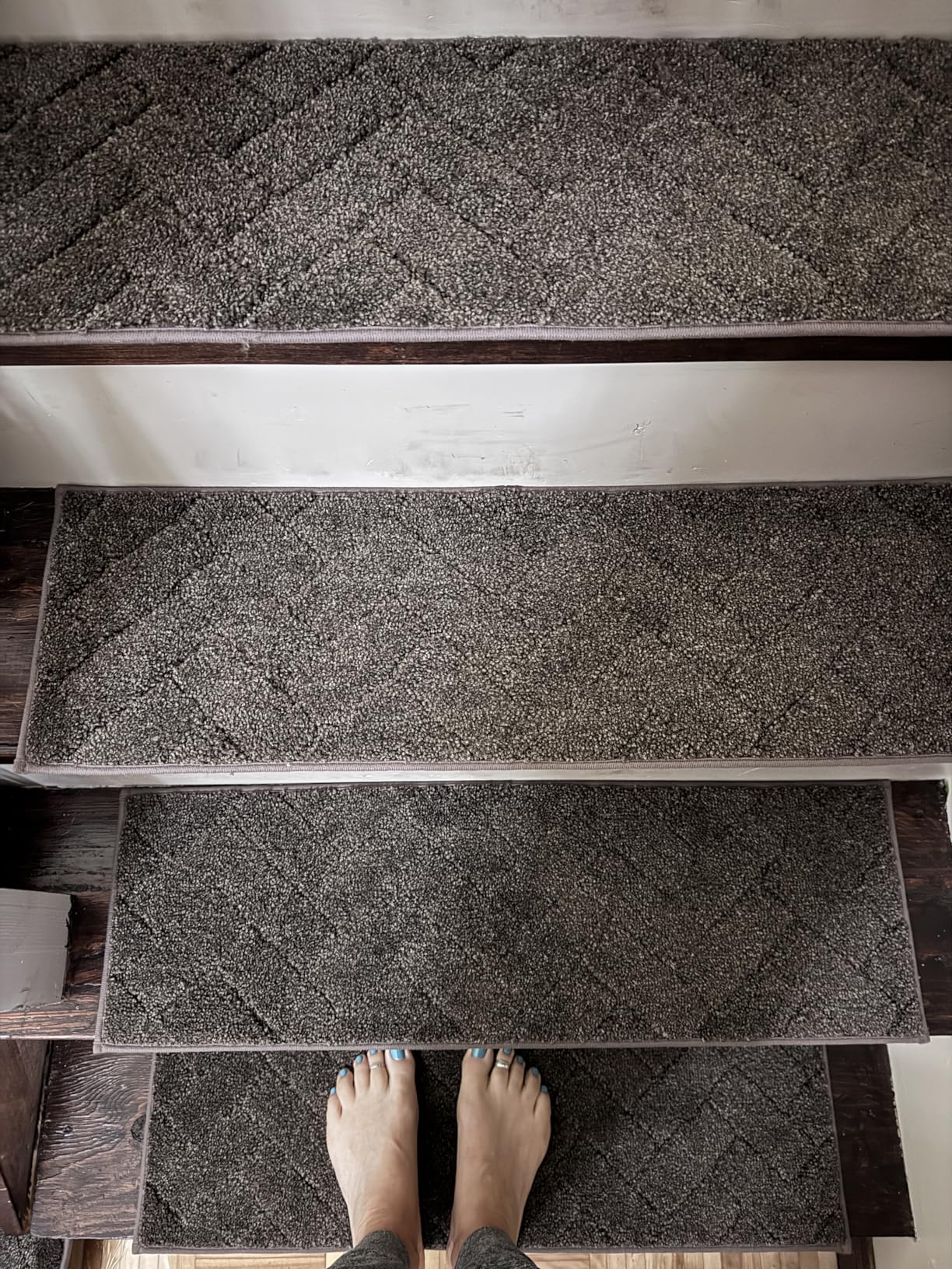 BEQHAUSE Stair Treads for Wooden Steps 28inX9in, Non Slip Carpet Stair Treads Indoor Stair Runners Machine Washable, Soft Stair Rugs Mat Surface Polyester TPE Backing, 15pcs, Brown customer photo 2