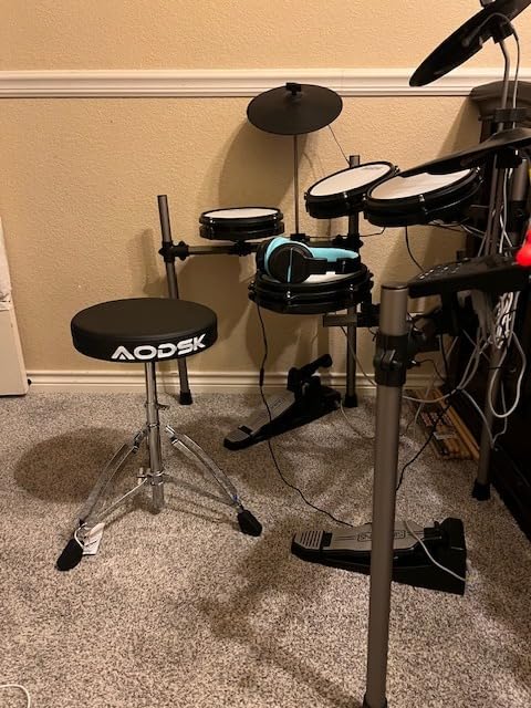 AODSK Drum Throne, Widened Thick Padded Adjustable Drum Stool, Height Adjustable 16.34-20.67 Inch, Universal Heavy-Duty Drum Seat DP-27 customer photo 1