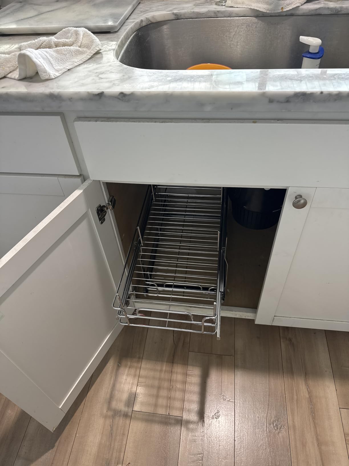 VEVOR Pull Out Cabinet Organizer, 14