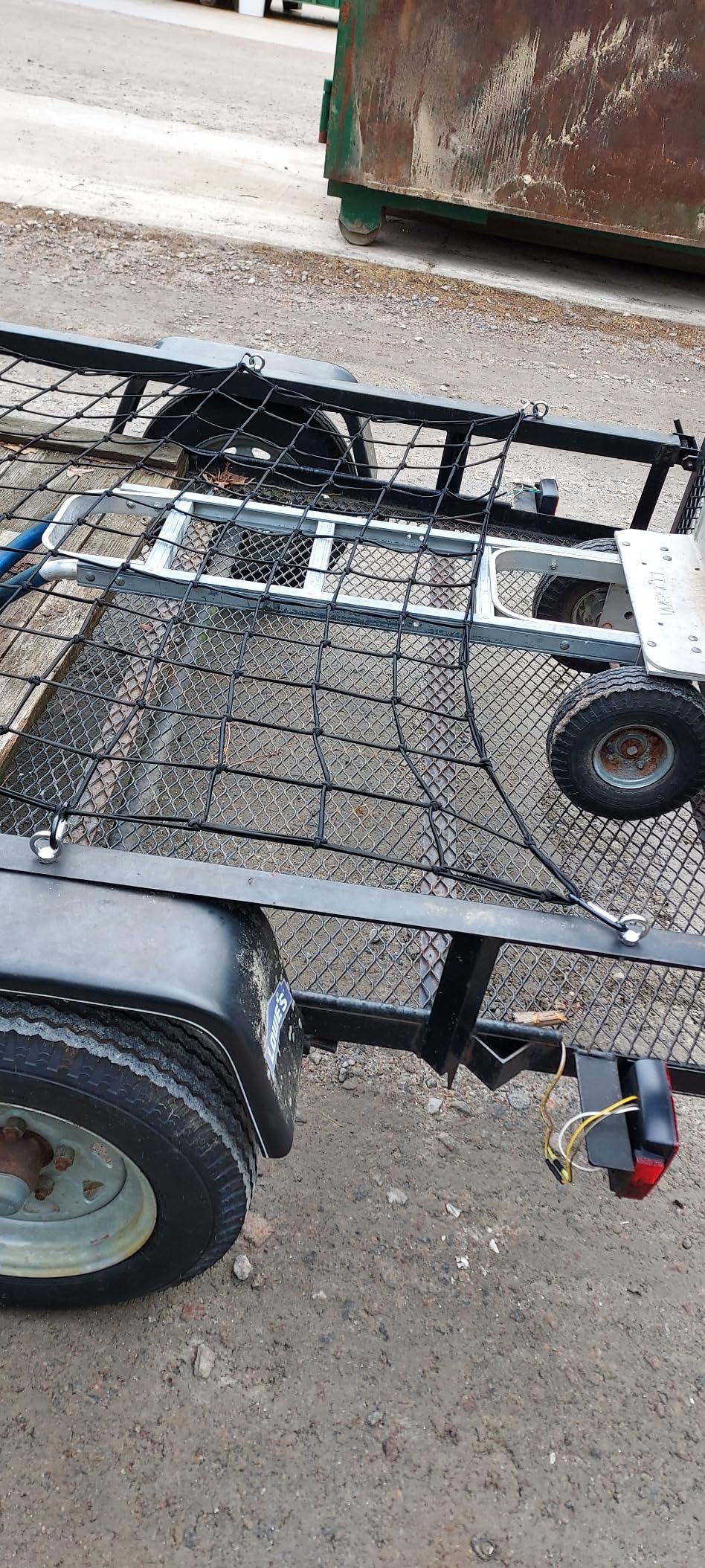 Heavy Duty Cargo Net for Pickup Truck Bed - 4' x 6' Stretches to 10' x 15' - Small 4
