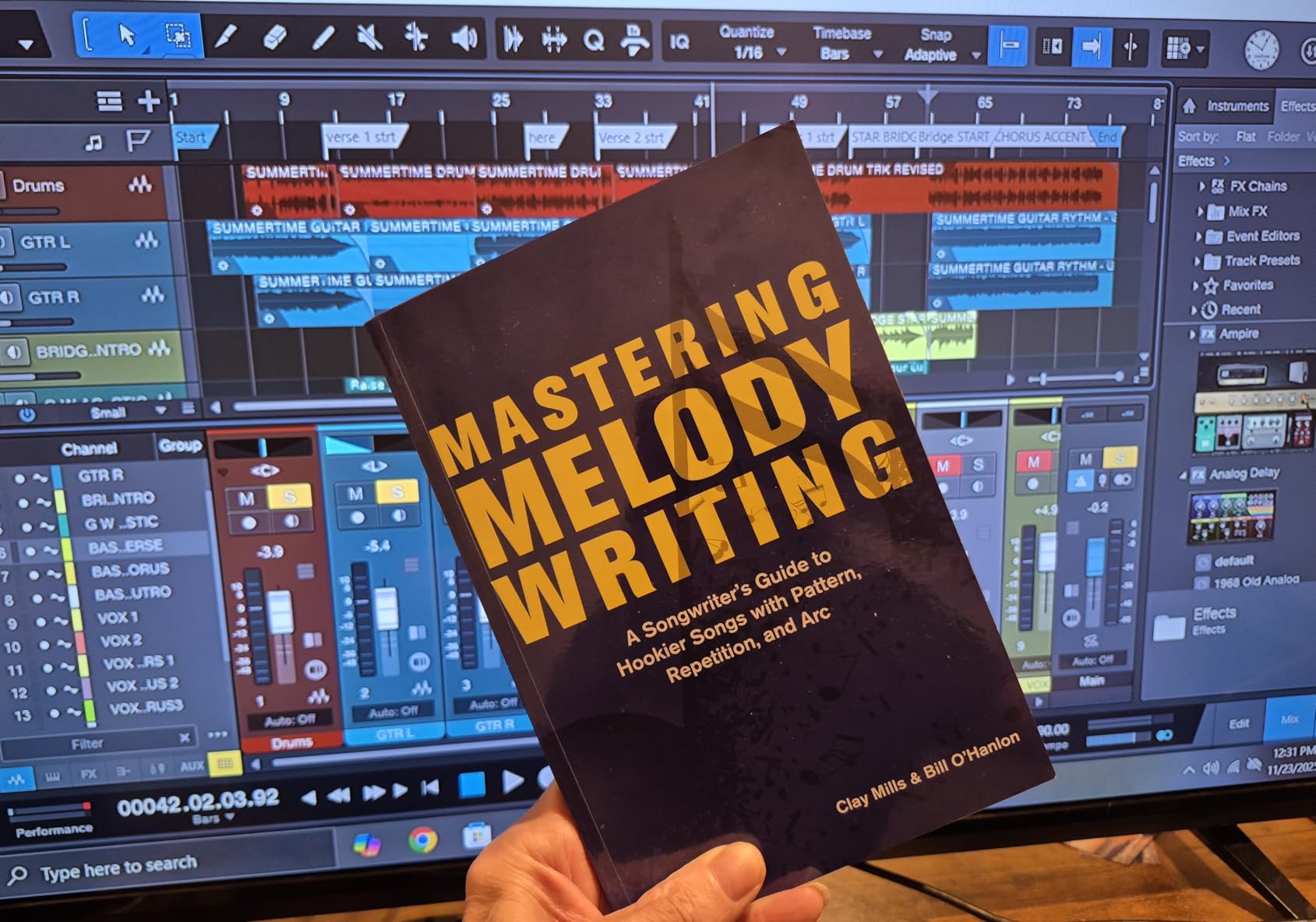 Mastering Melody Writing: A Songwriter's Guide to Hookier Songs with Pattern, Repetition, and Arc customer photo 2