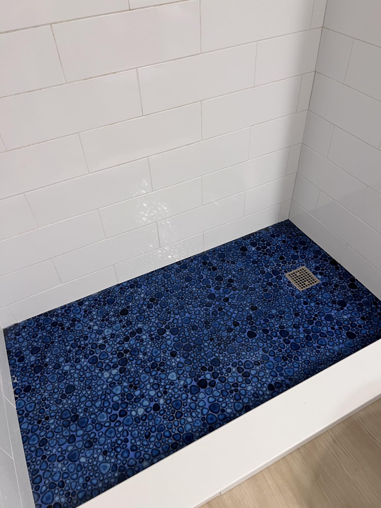 Cobalt Blue Pebble Tiles for Shower Floor Bathroom Floor Wall Mosaic Tile [Set of 5 Sheets] customer photo 2