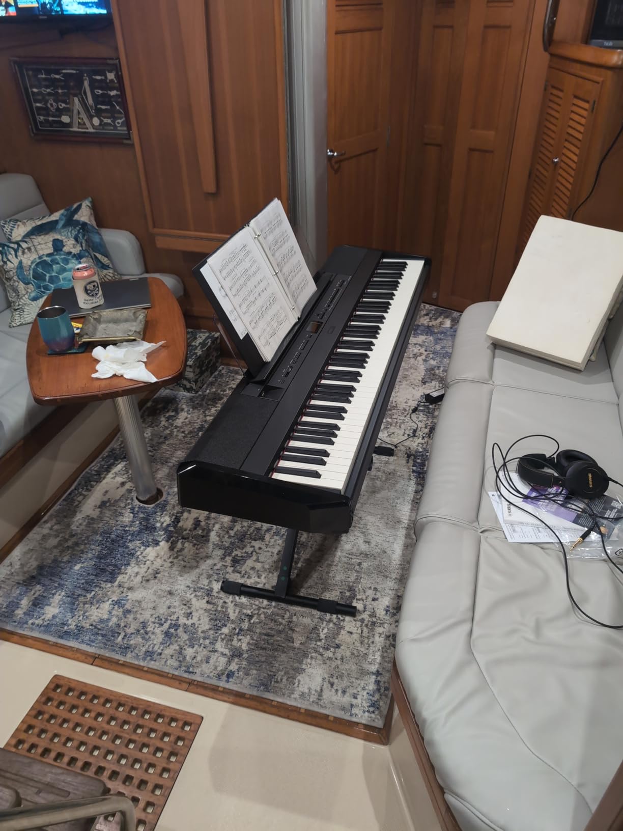 Yamaha P-525 88-Weighted Wooden Key Digital Piano Keyboard, Premium Sound and Touch, White (P525WH) customer photo 1