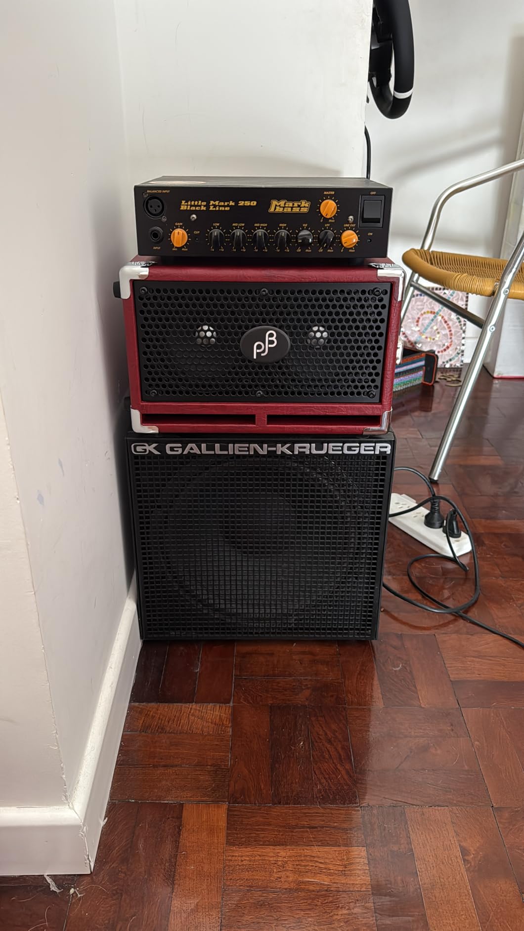 Phil Jones Bass Compact 2 2 x 5-inch 200-watt Bass Cabinet - Red customer photo 1