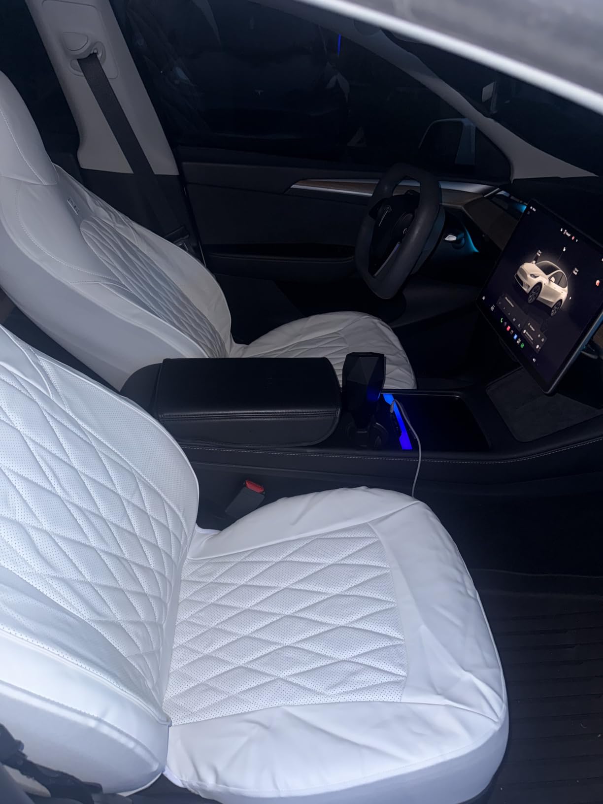 CAR PASS 5 Seats Piping Luxury Faux Leather Seat Covers Full Set, Anti-Slip Waterproof, Universal Fit for SUVs, Vans, Trucks, Airbag Compatible, Pure Black customer photo 2