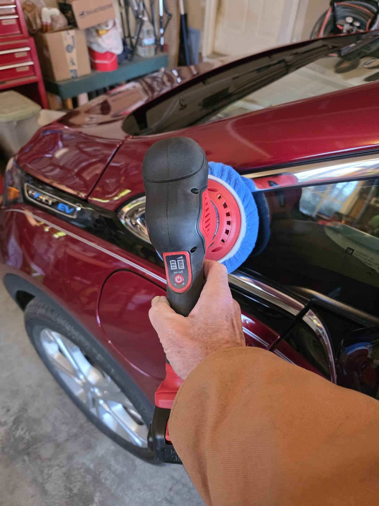 Protmex Cordless Car Buffer Polisher w/ 2x2000mAh 21V Batteries, 6 Inch Car Buffer Waxer Kit, Car Polishing Machine w/Extra 18 PCS Attachments & 6 Variable Speed customer photo 2