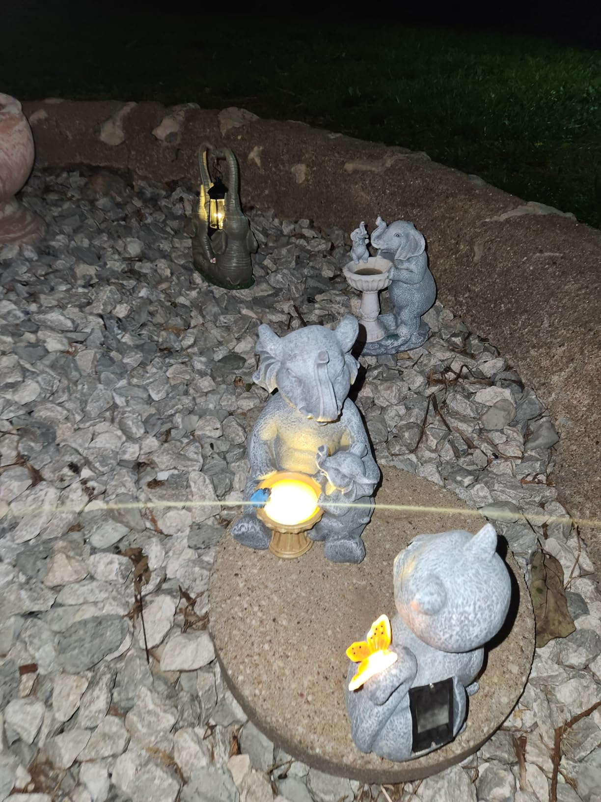 GIGALUMI Solar Garden Statues Bears 9