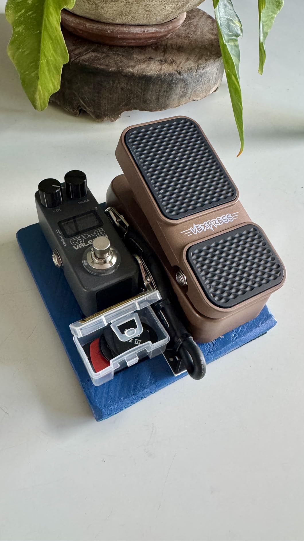 SONICAKE Wah Active Volume Pedal, Wah & Volume 2 in 1 Combo Guitar Effects Pedal, Full-size - FlipWah customer photo 2