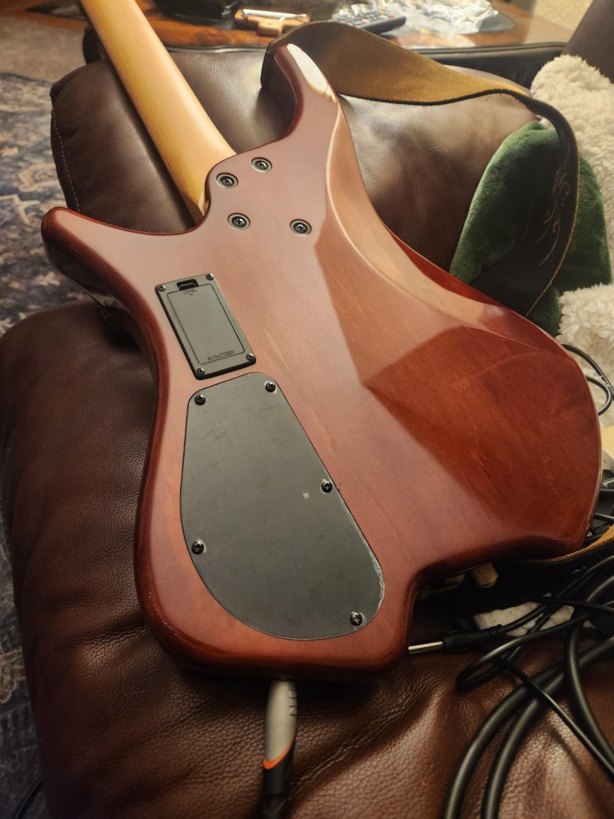 5 String Headless Electric Bass Guitar poplar body Carbon Fibre Maple neck fanned fret customer photo 1
