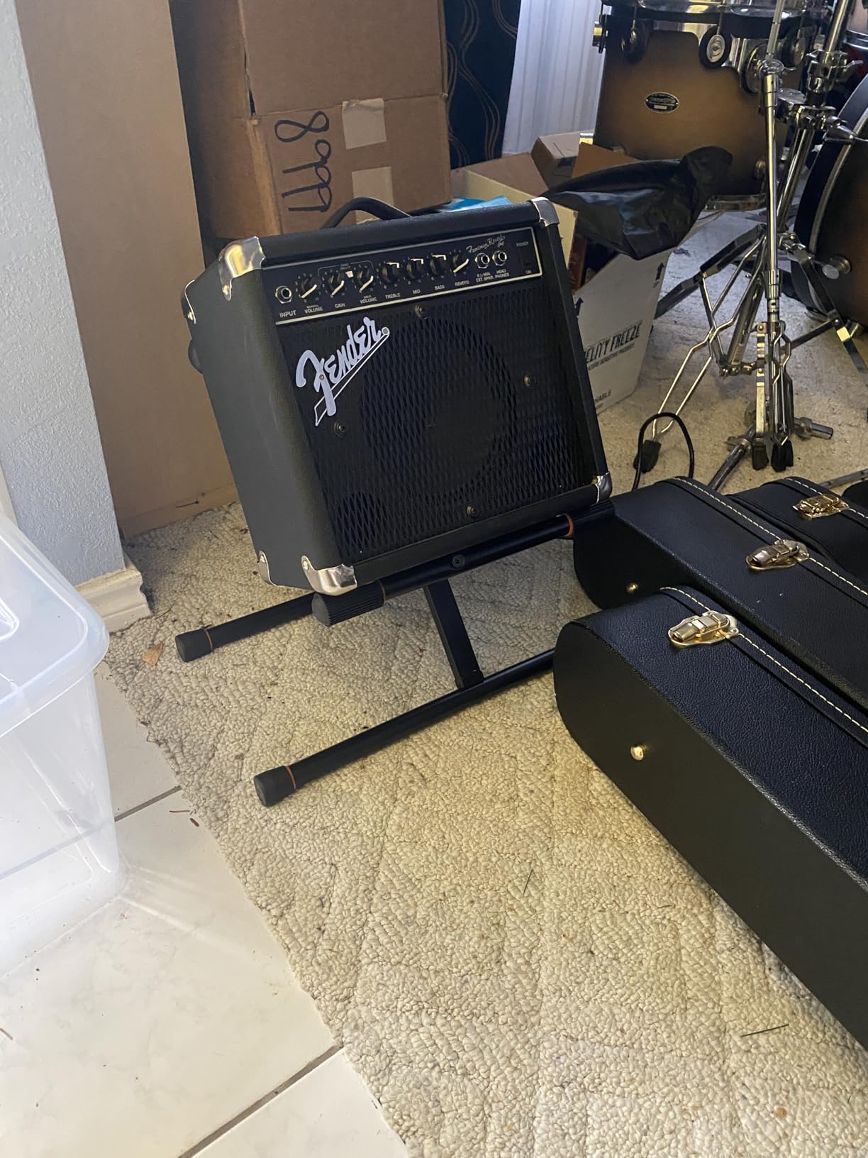STRICH Amp Guitar Stand, Middle Profile Guitar Combo Speaker Stand, X-Shape Folding Amplifier Stand, Fully Collapsible, Black, SAT-02 customer photo 2