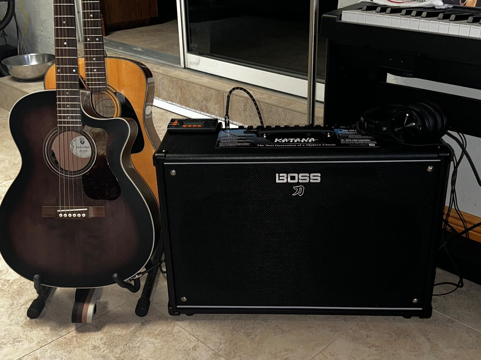 Katana-100/212 Gen 3 Guitar Amplifier | Powerful 100-Watt Combo Amp | Two Custom 12-Inch Speakers | Evolved Tube Logic Sounds | 12 Amp Characters | Onboard BOSS Effects | Advanced Connectivity customer photo 1
