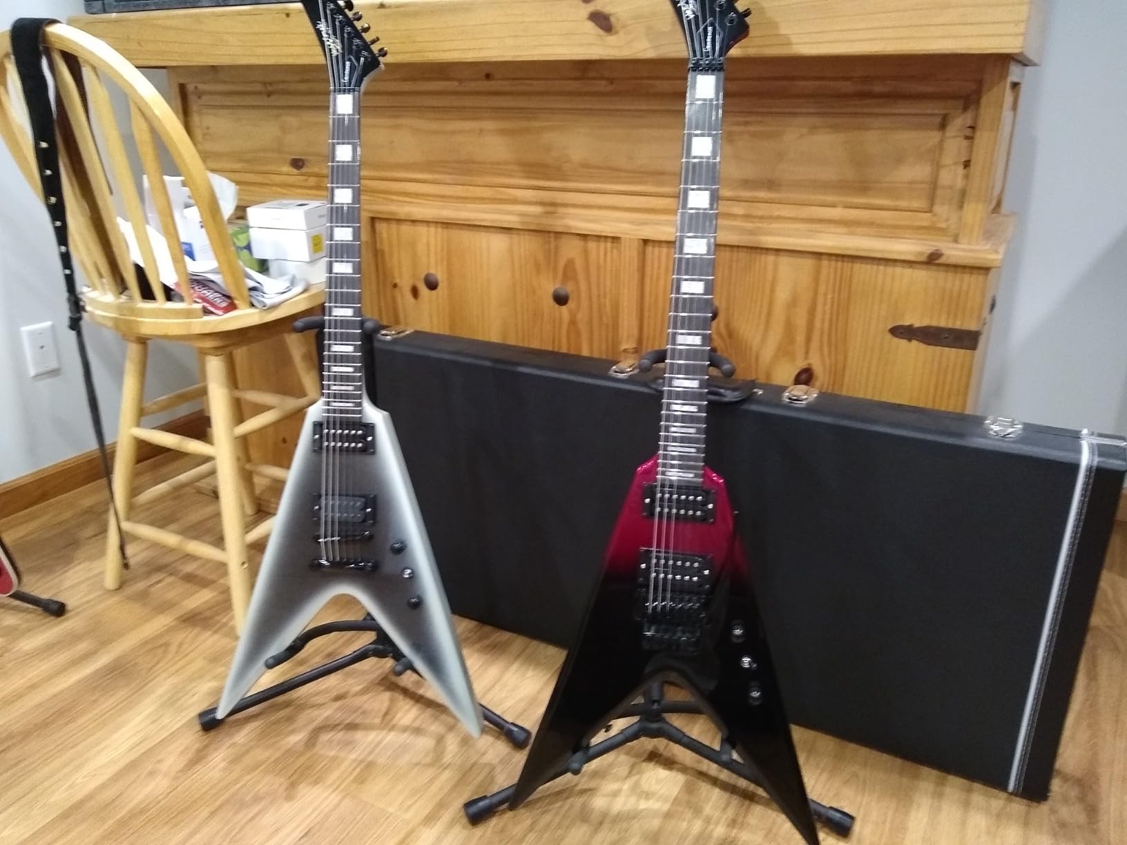 WestCreek CERBERUS Solid Body Electric Guitar V Heavy Metal Guitar - Hot Red customer photo 1