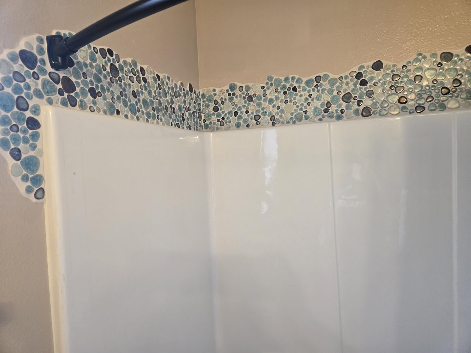 Hominter Pebble Porcelain Mosaic Glossy Mixed Aqua, Cream & Coffee Glazed Ceramic Tile for Bathroom, Shower Floor, Accent Wall, Spa Decor (5 Square Feet) customer photo 1