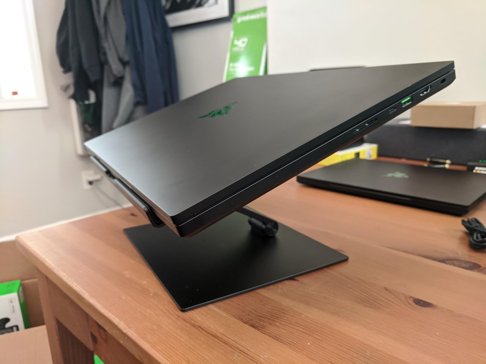Razer Adjustable Laptop Stand: Supports Phones, Tablets, Laptops, Macbooks up to 18