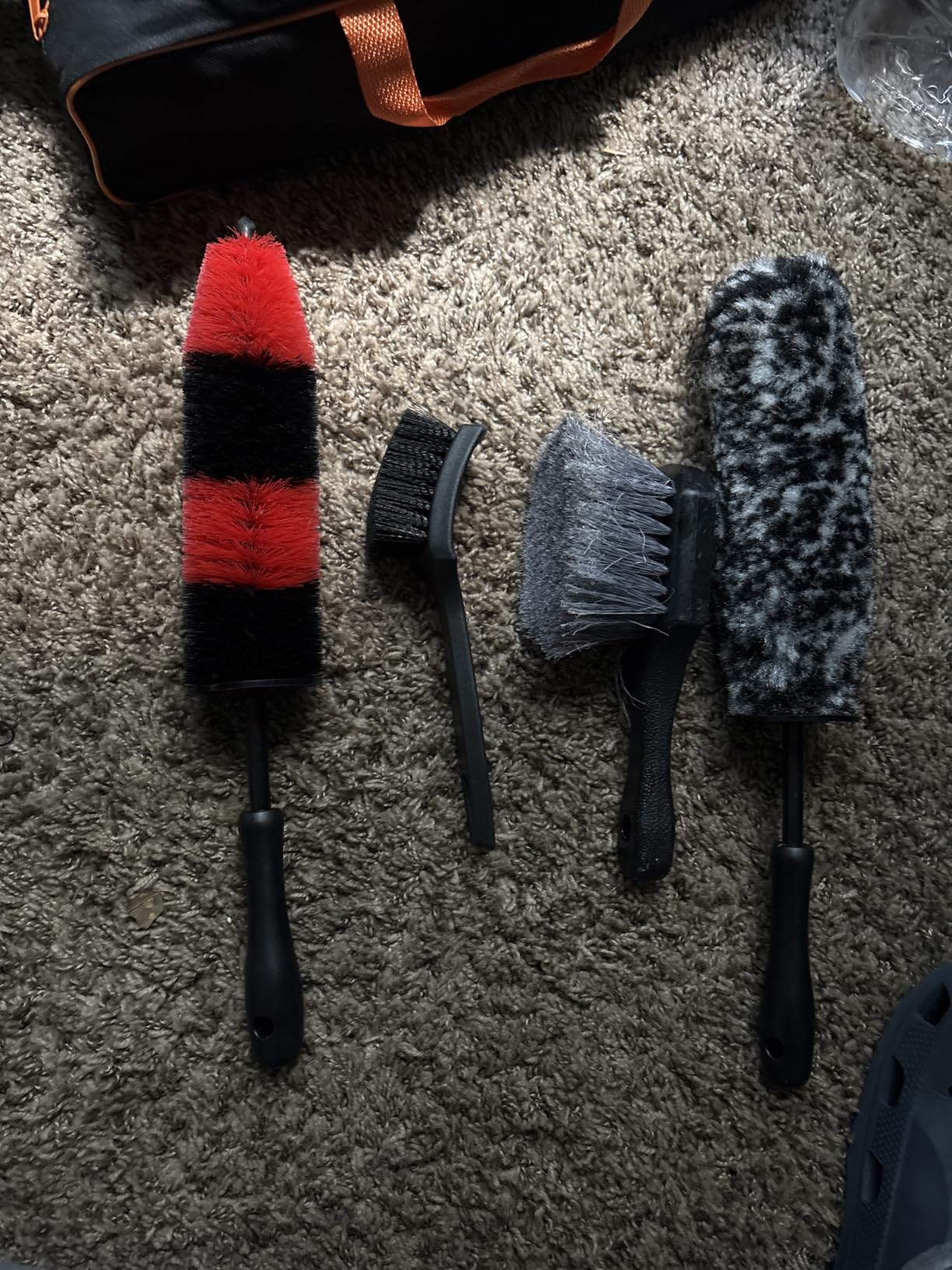 9Pcs Car Wheel Detailing Brush Kit - Scratch-Free Rim & Tire Cleaner Brushes with Tire Shine Pad, Microfiber Towel & Bag - Heavy-Duty Auto Detailing Tools for Cars, Trucks, RVs & Motorcycles customer photo 1