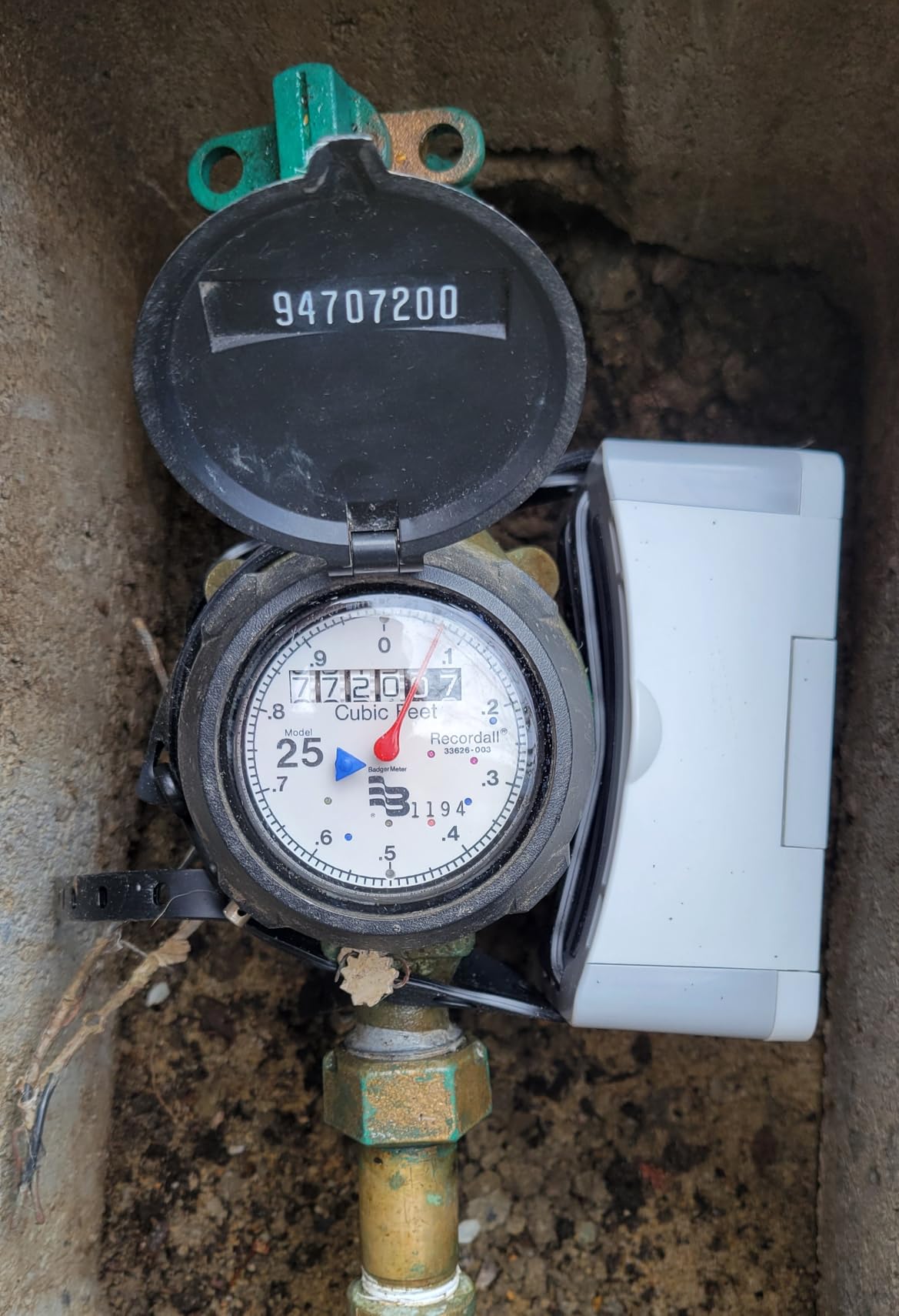Flume F2X Smart Home Water Monitor and Leak Detector (Newest Model) - Real-Time Water Usage Tracking, Indoor/Outdoor Leak Alerts, Irrigation & Sprinkler Monitoring, Easy No-Plumbing Installation customer photo 2