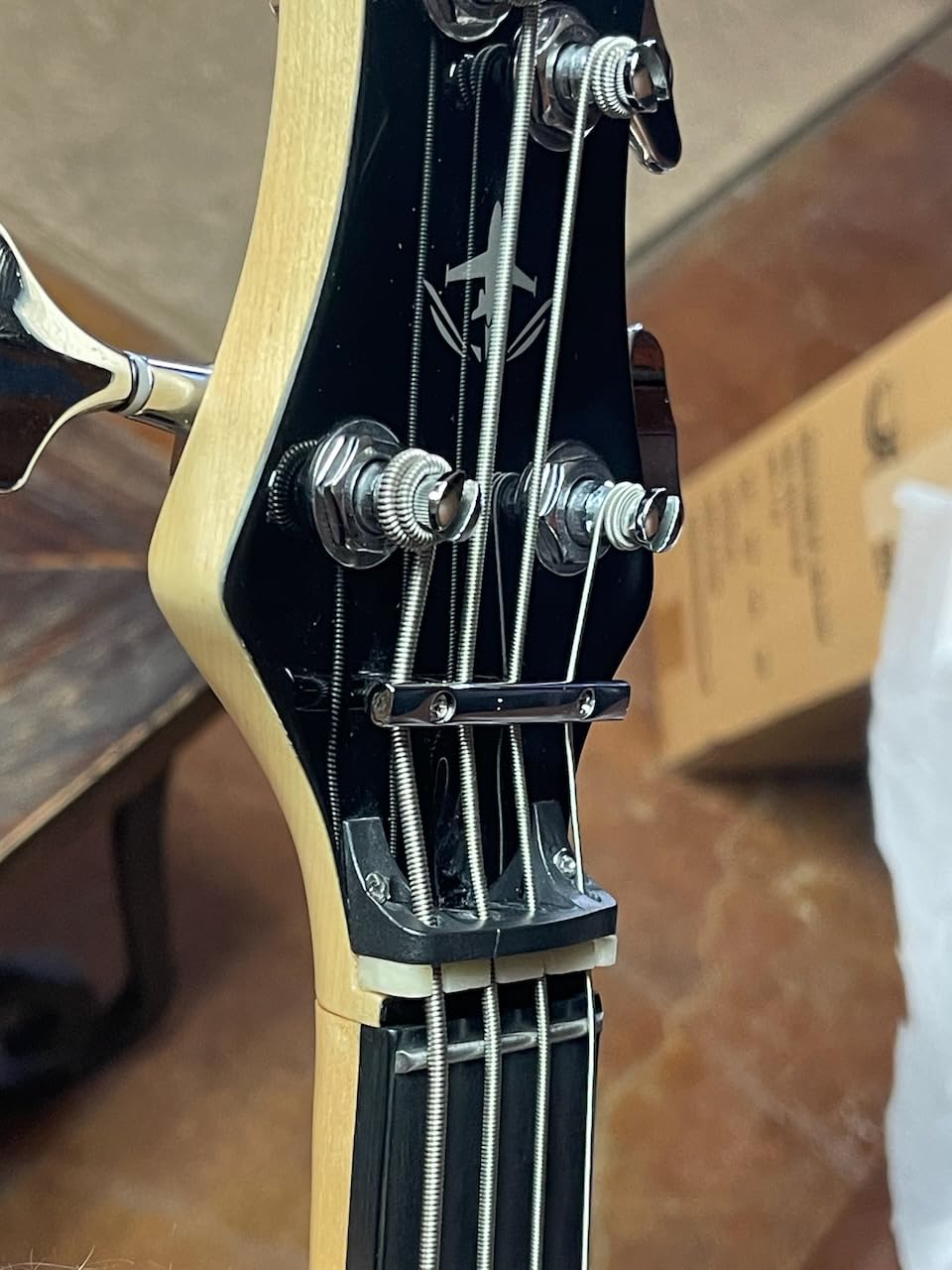 Journey Instruments OEB990BK Collapsible Electric Travel Bass Guitar customer photo 2