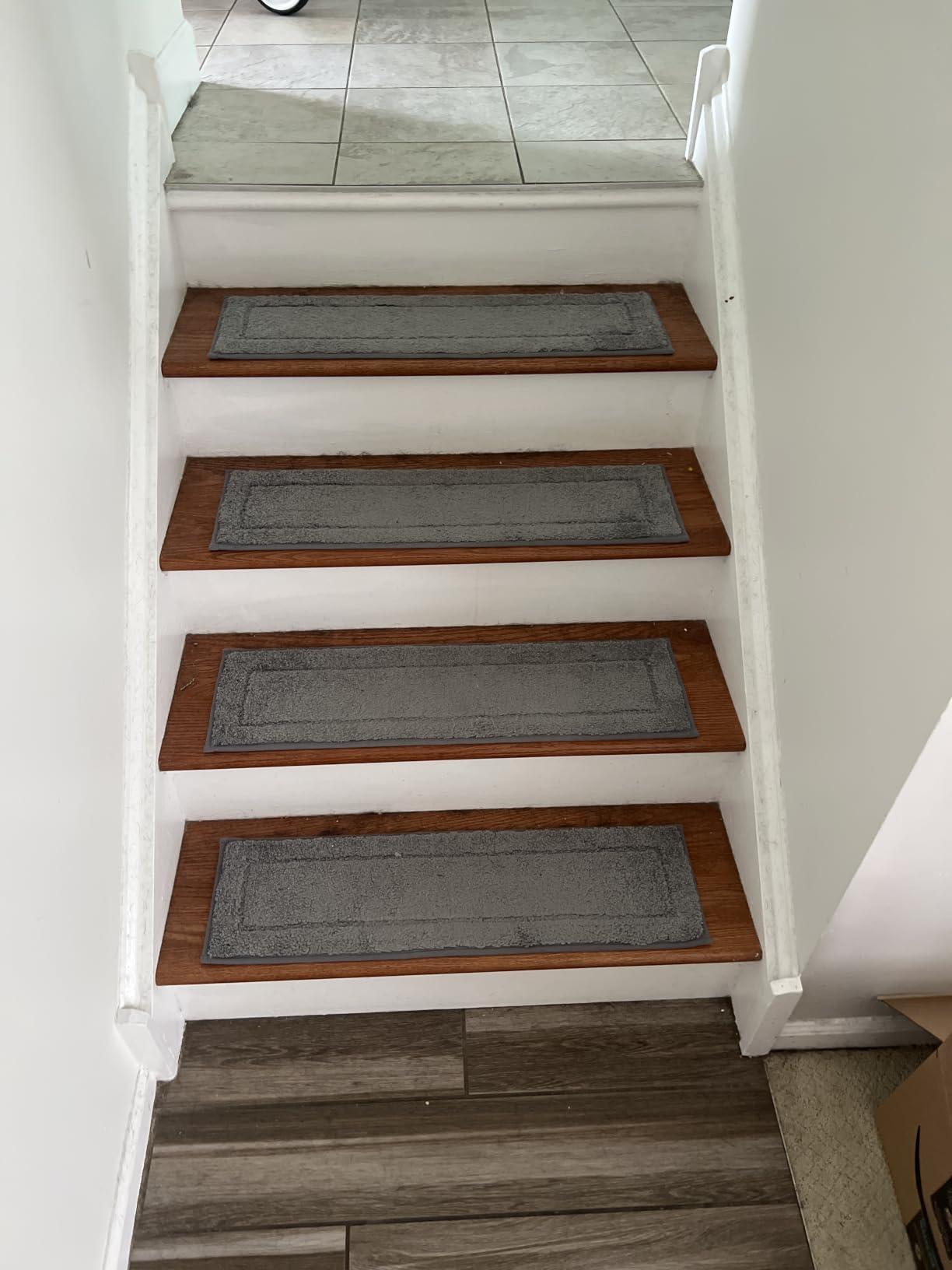 GORILLA GRIP Peel and Stick Stair Treads, 15 Pack, for Wooden Steps, Multi-Surface Use, Machine Washable Carpet Runners, Indoor Rugs for Stairs, Pet Friendly, Gray, 8x28 Inches customer photo 1