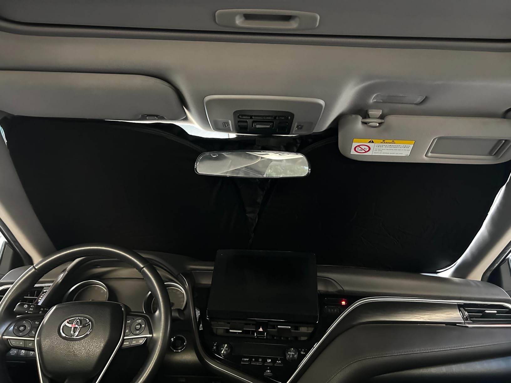 [Upgrade] DooGooCoo Windshield Sun Shade - Medium, Sunshade for Car Windshield [100% Sunlight & UV Block] Car Sun Shade Windshield Protect & Keep Car Cooler Foldable Front Windshield Shade (64x32 in) customer photo 1