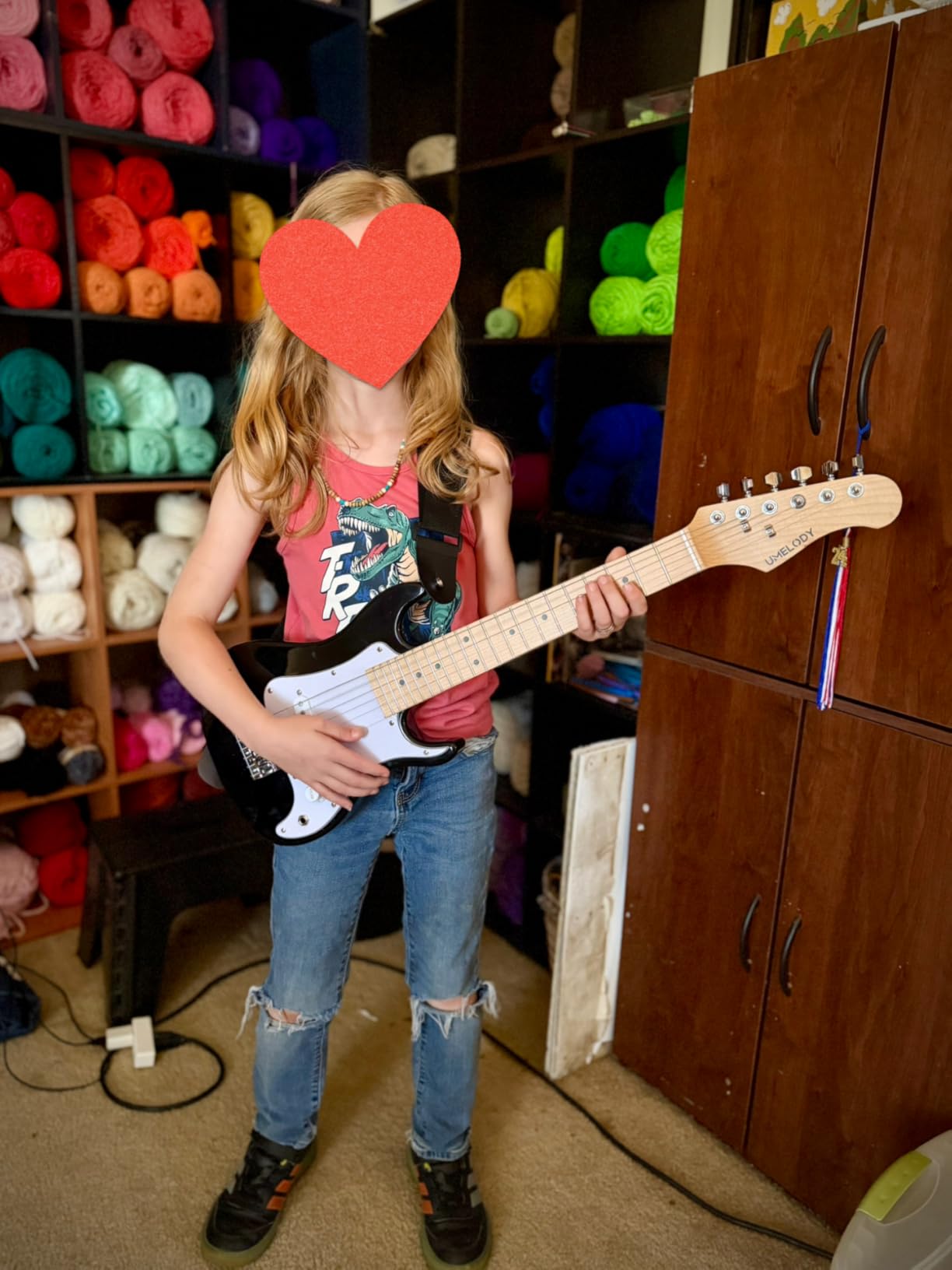 UST-70 Kids Electric Guitar Beginner Kit with Amp, Ideal First Guitar for Starter, Lightweight 30 Inch Guitar for Boys and Girls, Fun Music Gift for Learning, Practice and Play at Home, Red customer photo 1