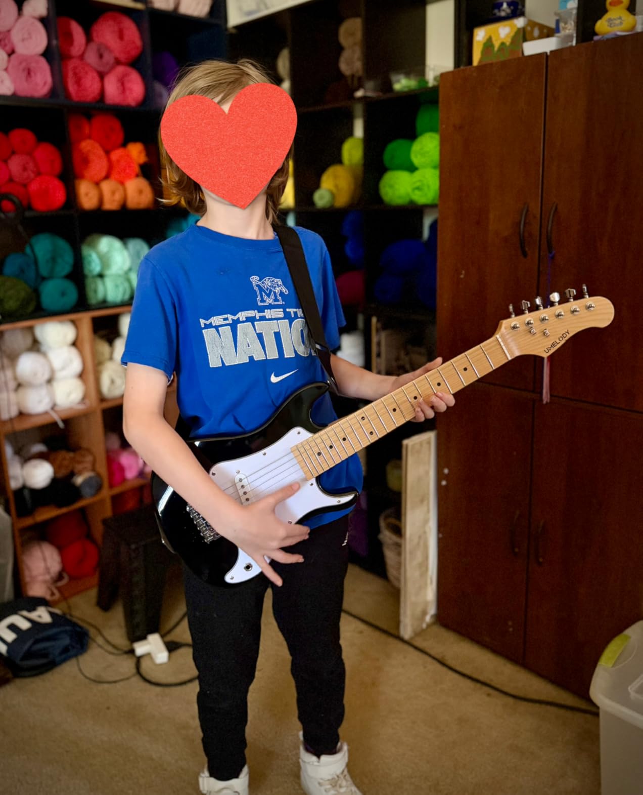 UST-70 Kids Electric Guitar Beginner Kit with Amp, Ideal First Guitar for Starter, Lightweight 30 Inch Guitar for Boys and Girls, Fun Music Gift for Learning, Practice and Play at Home, Red customer photo 2