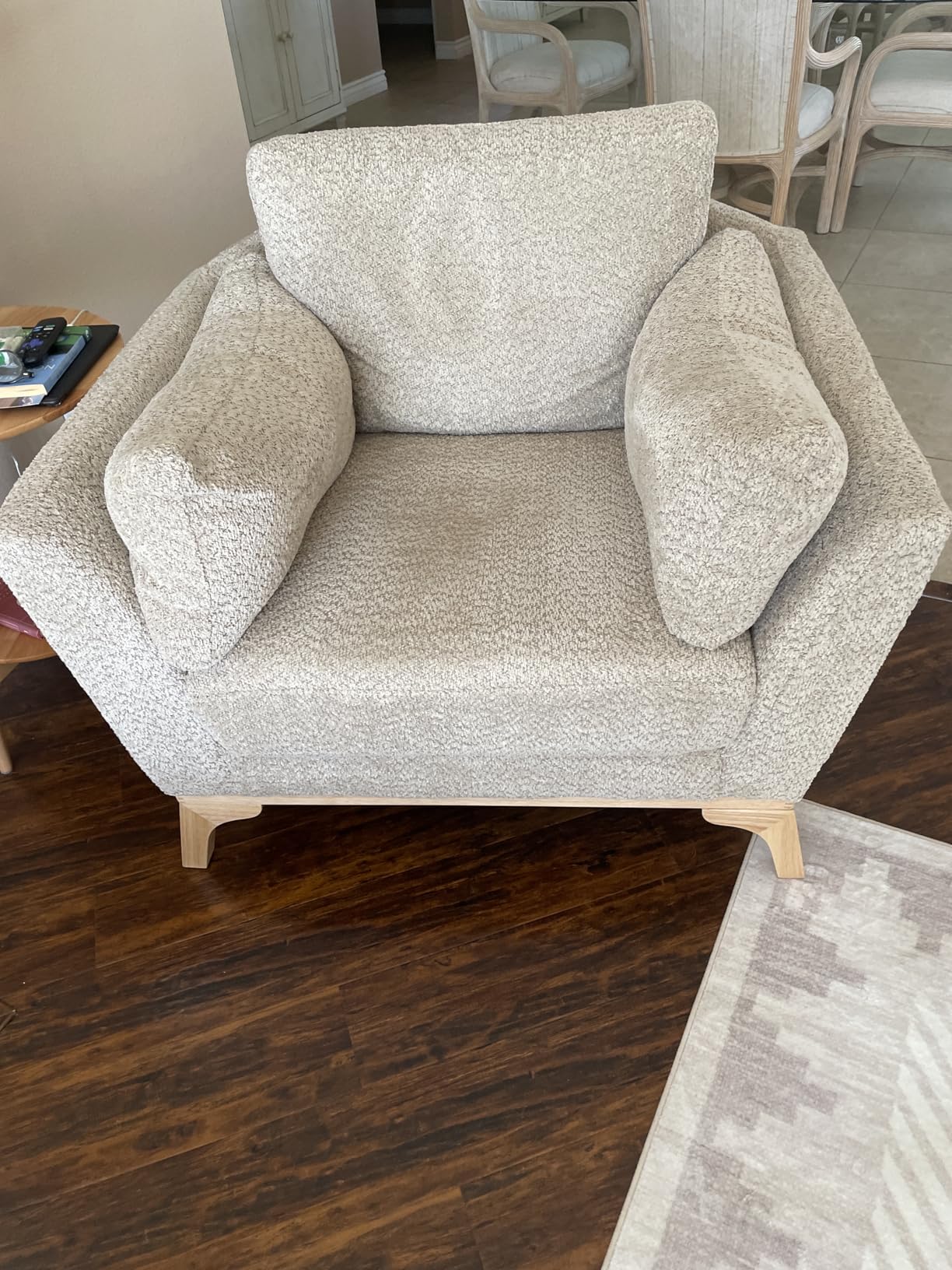 VANOMi Large-Sized Accent Chair, Thick Cushion Bedroom Reading Chair, Comfortable Living Room Single Sofa, Camel, Boucle customer photo 2